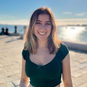 Meet your Posher, Talia